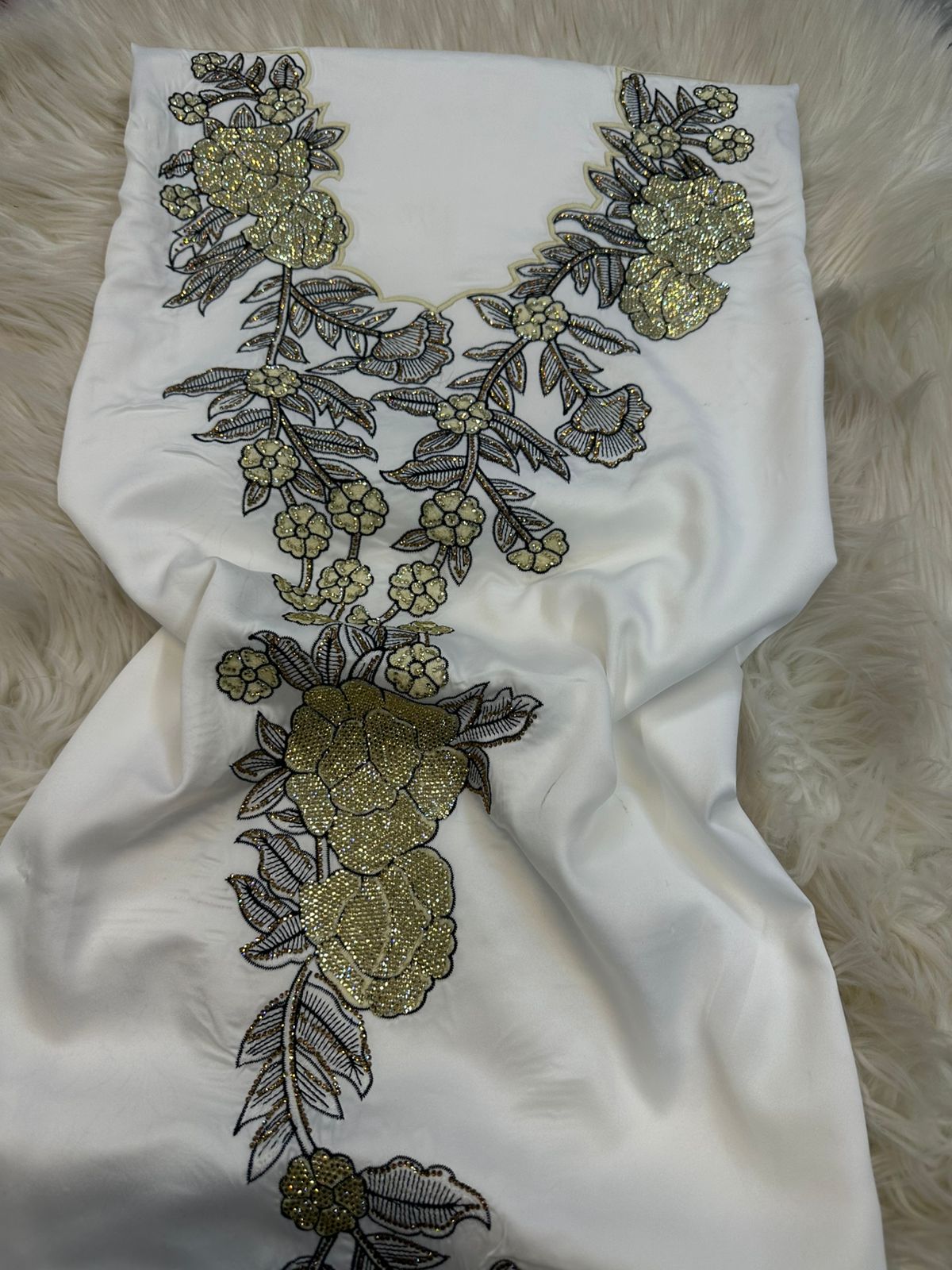 Mokhawar Sada Embroidery
